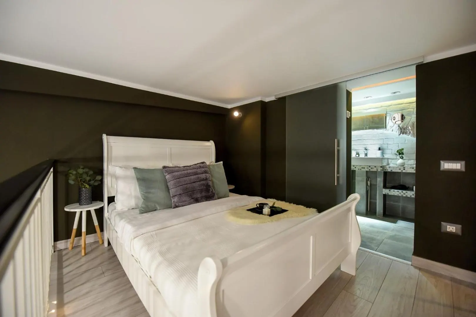 בוקרשט Regina Elisabeta Duplex-Style Studios: Cozy Haven In The City Center