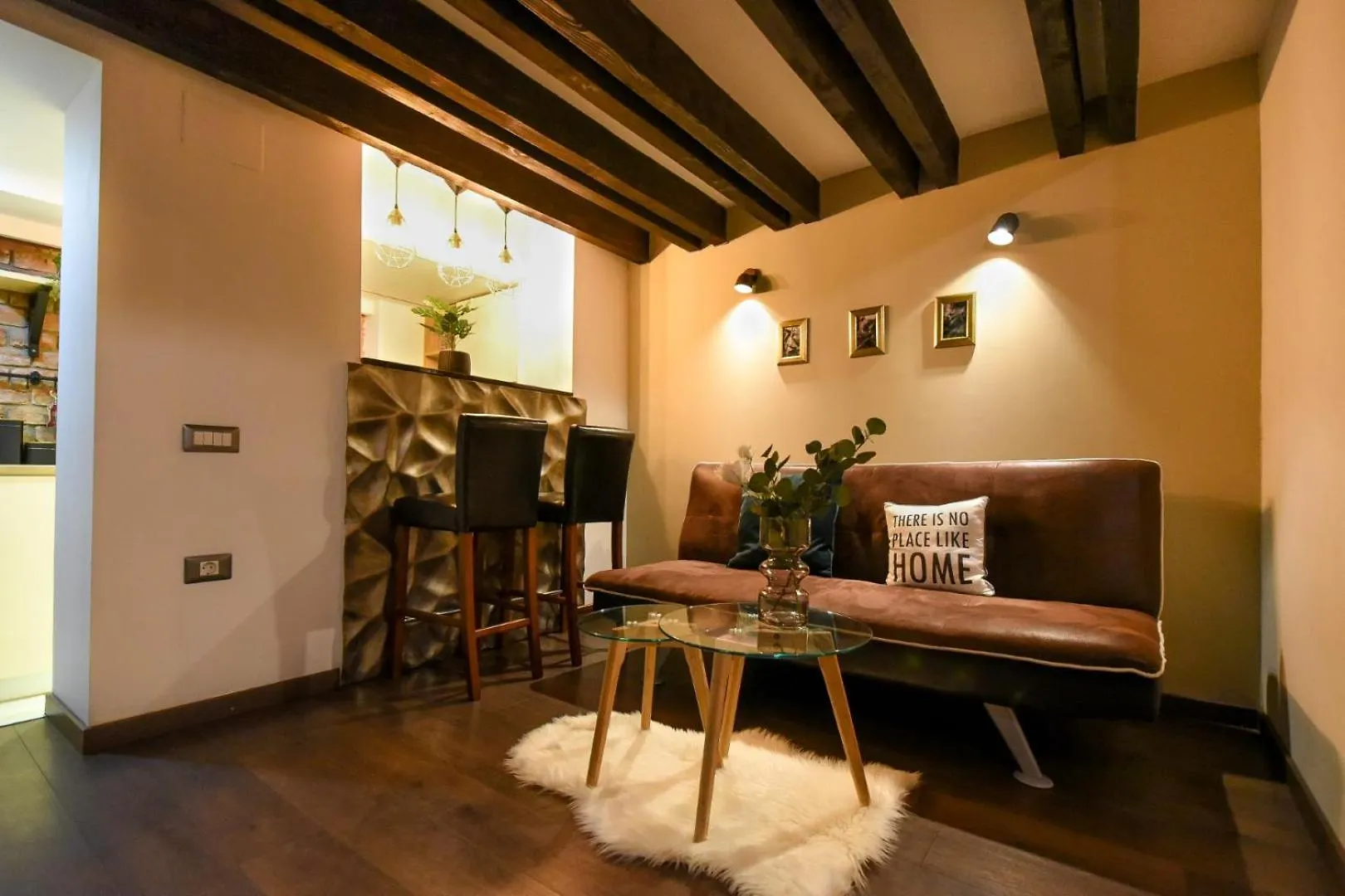 Διαμέρισμα Regina Elisabeta Duplex-Style Studios: Cozy Haven In The City Center Βουκουρέστι