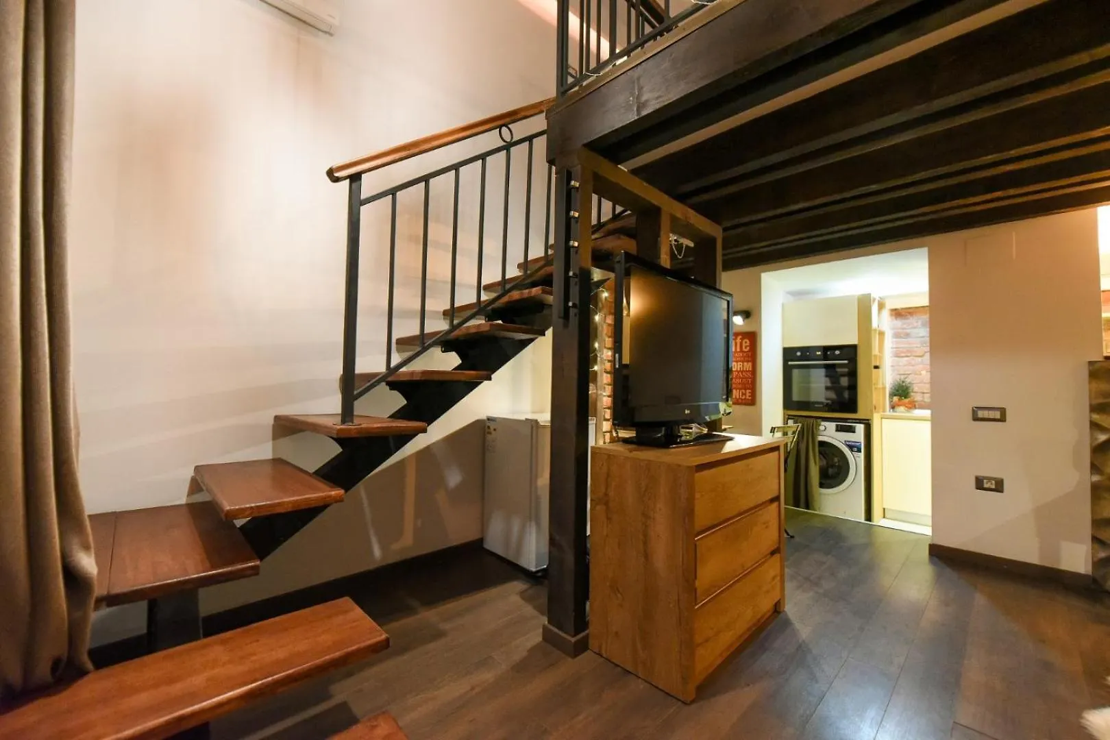 Διαμέρισμα Regina Elisabeta Duplex-Style Studios: Cozy Haven In The City Center Βουκουρέστι Ρουμανία