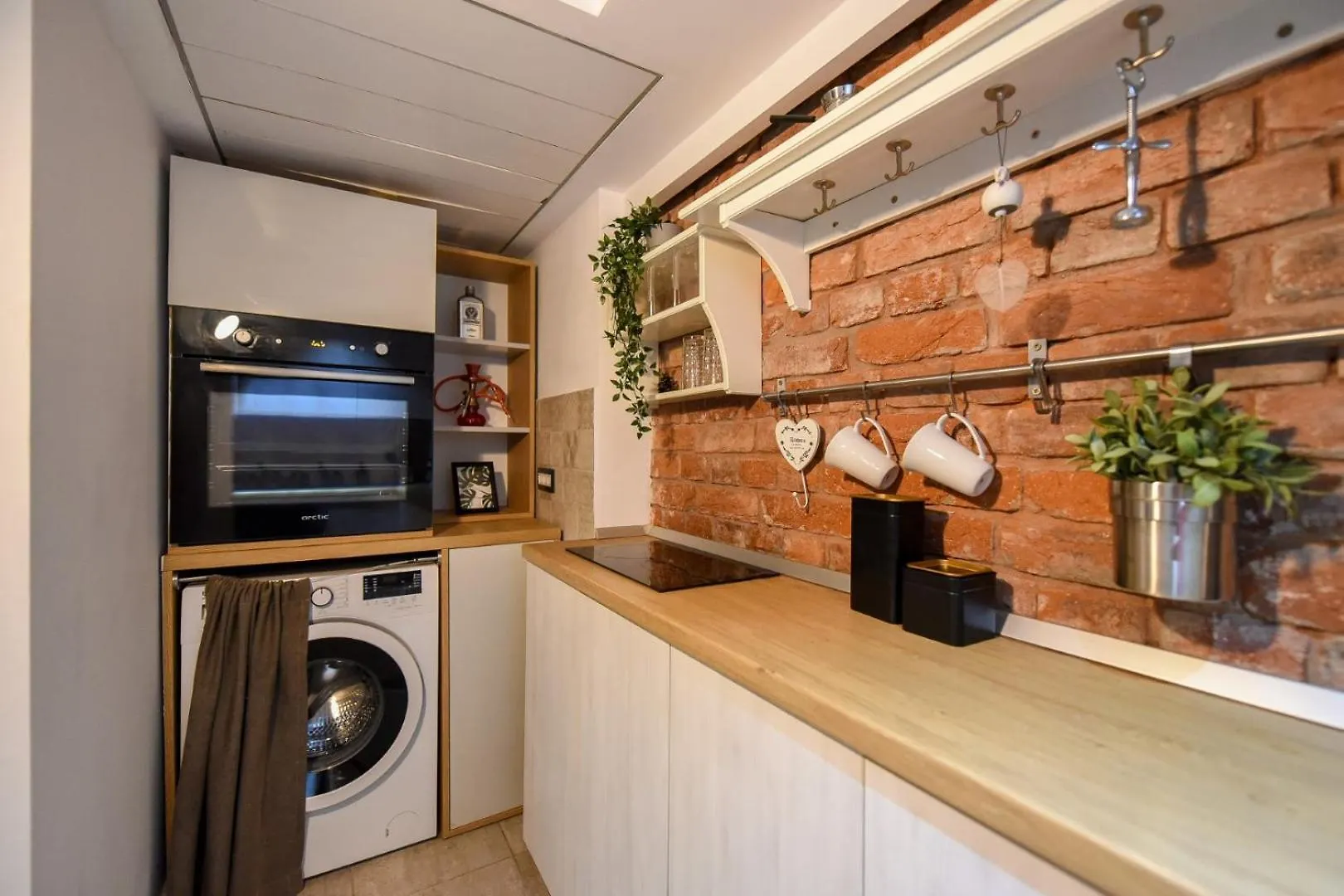Regina Elisabeta Duplex-Style Studios: Cozy Haven In The City Center Bucharest